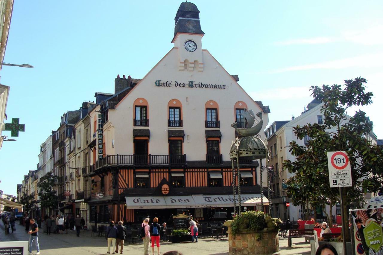 Appartement cosy*** Centre historique Dieppe - rue piétonne à 200m de la plage Exterior foto
